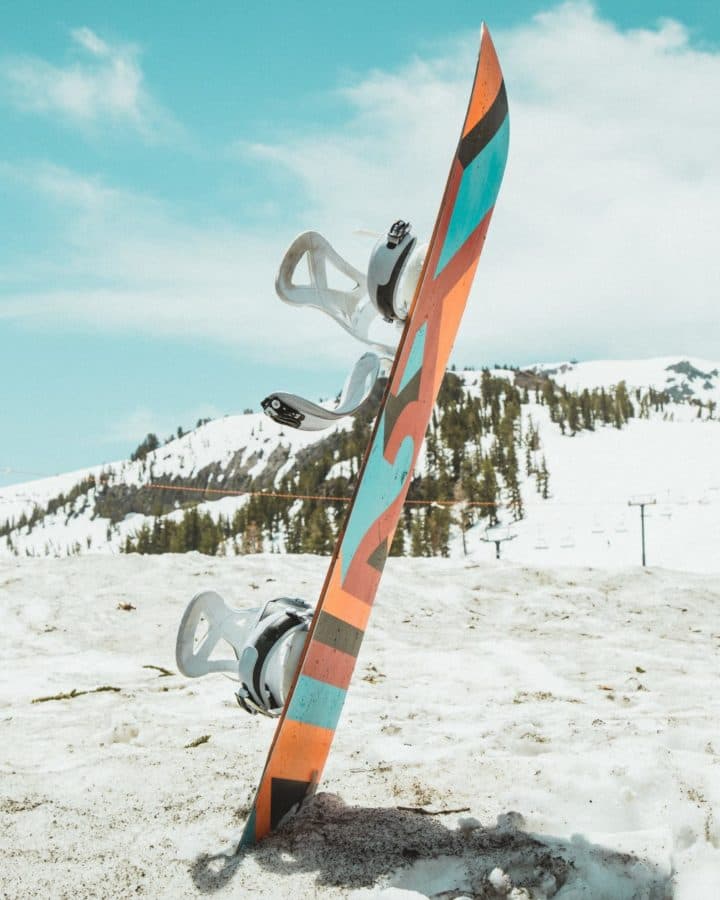 SNOWBOARD IMAGE